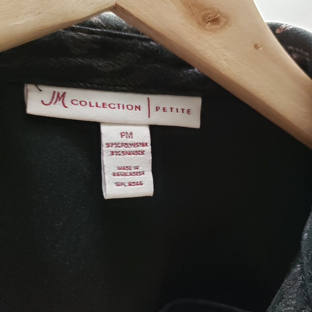 Women's jacket - Picture 2 of 3